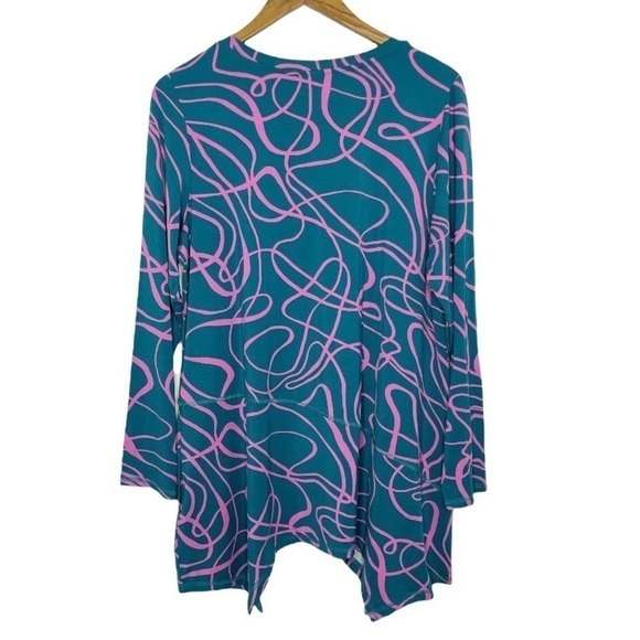 𝅺New Logo by Lori Goldstein Rayon 230 Scribble Print V-Neck Top New NWOT - Picture 3 of 12